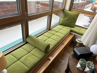 Зеленый матрасик, подушки, валики на подоконник на балкон, веранду, в гостиную. Отзыв с рейтингом 5 звезд. 