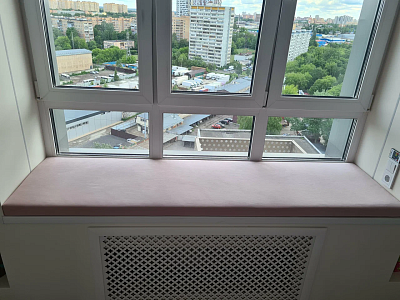 Розовый матрасик на подоконник точно по размеру на заказ от фабрики Гливер. Отзыв клиента с рейтингом 5 звезд. 